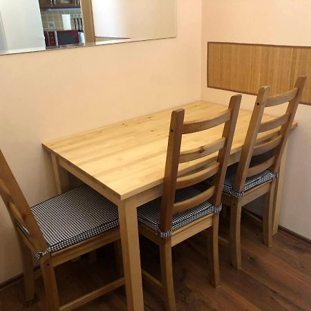Byt S Krasnou Vyhlidkou Na Hotel Imperial カルロヴィ・ヴァリ エクステリア 写真